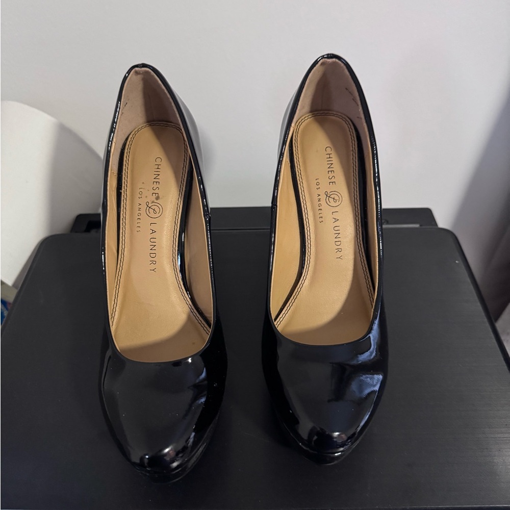 Chinese Laundry Glossy Black Heels